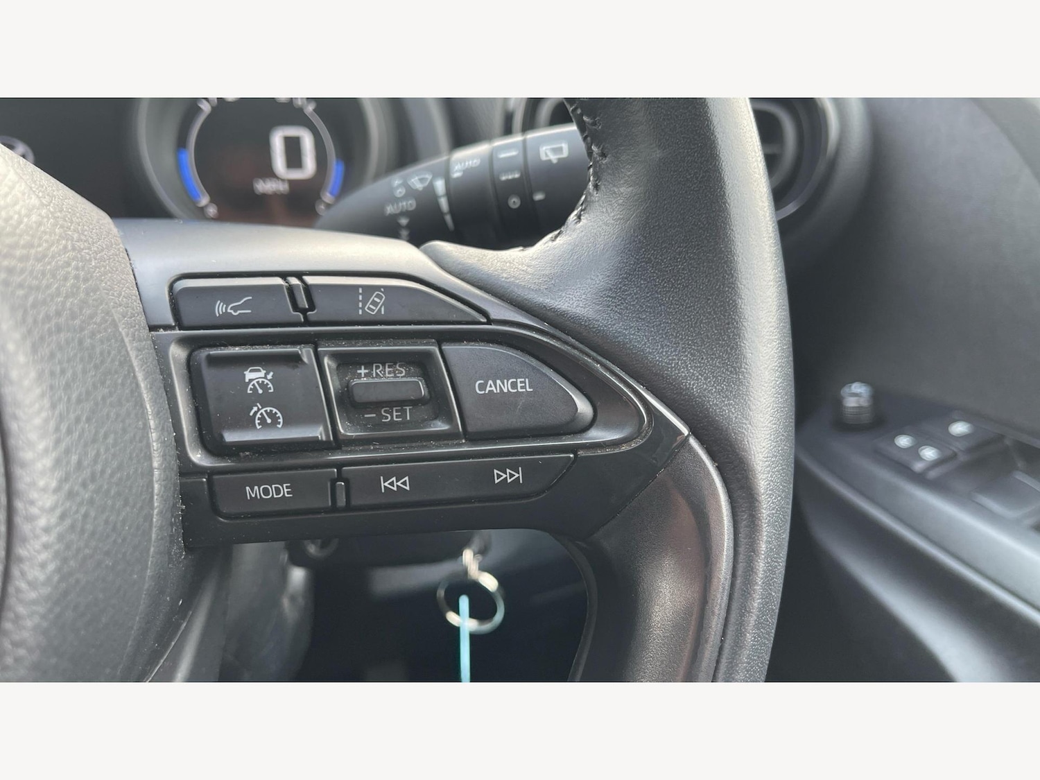 Used Toyota Yaris 2022 for sale - 76866092: Photo 32