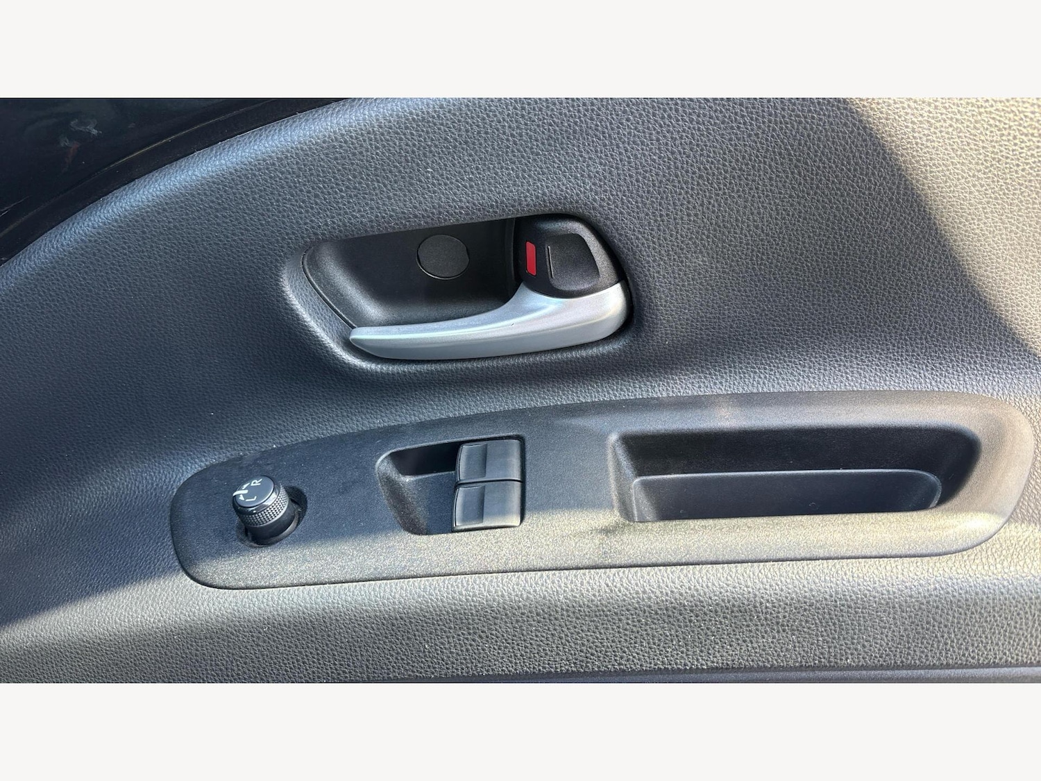 Used Toyota Aygo X 2023 for sale - 76512247: Photo 32