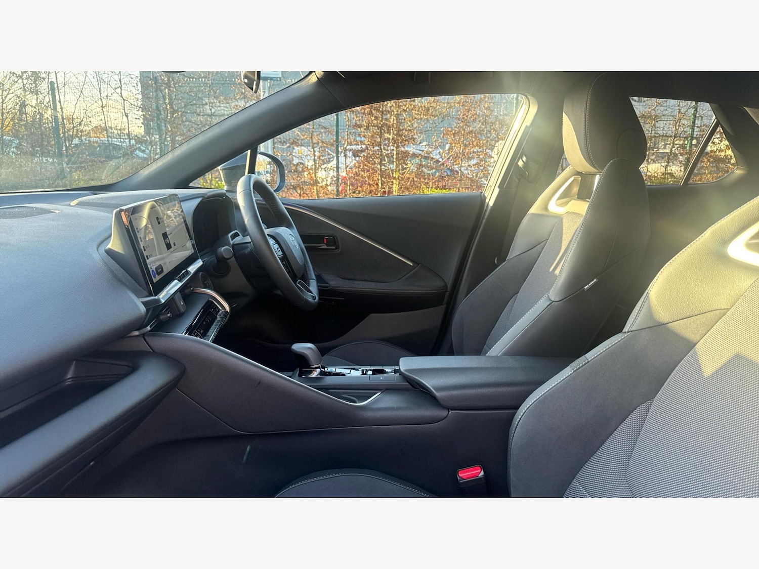 Used Toyota C-HR 2025 for sale - 76865262: Photo 12