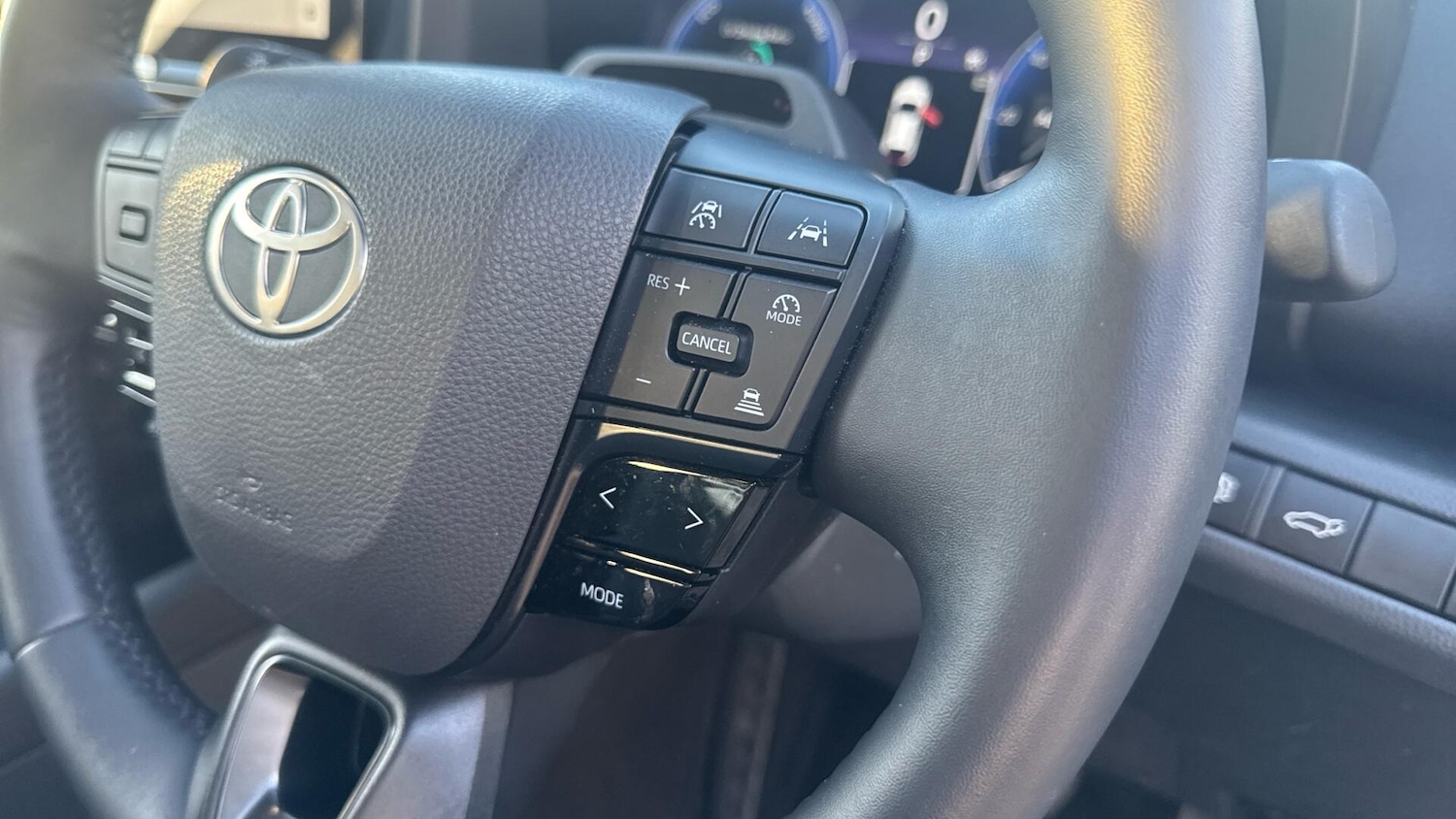 Used Toyota C-HR 2025 for sale - 76865262: Photo 38