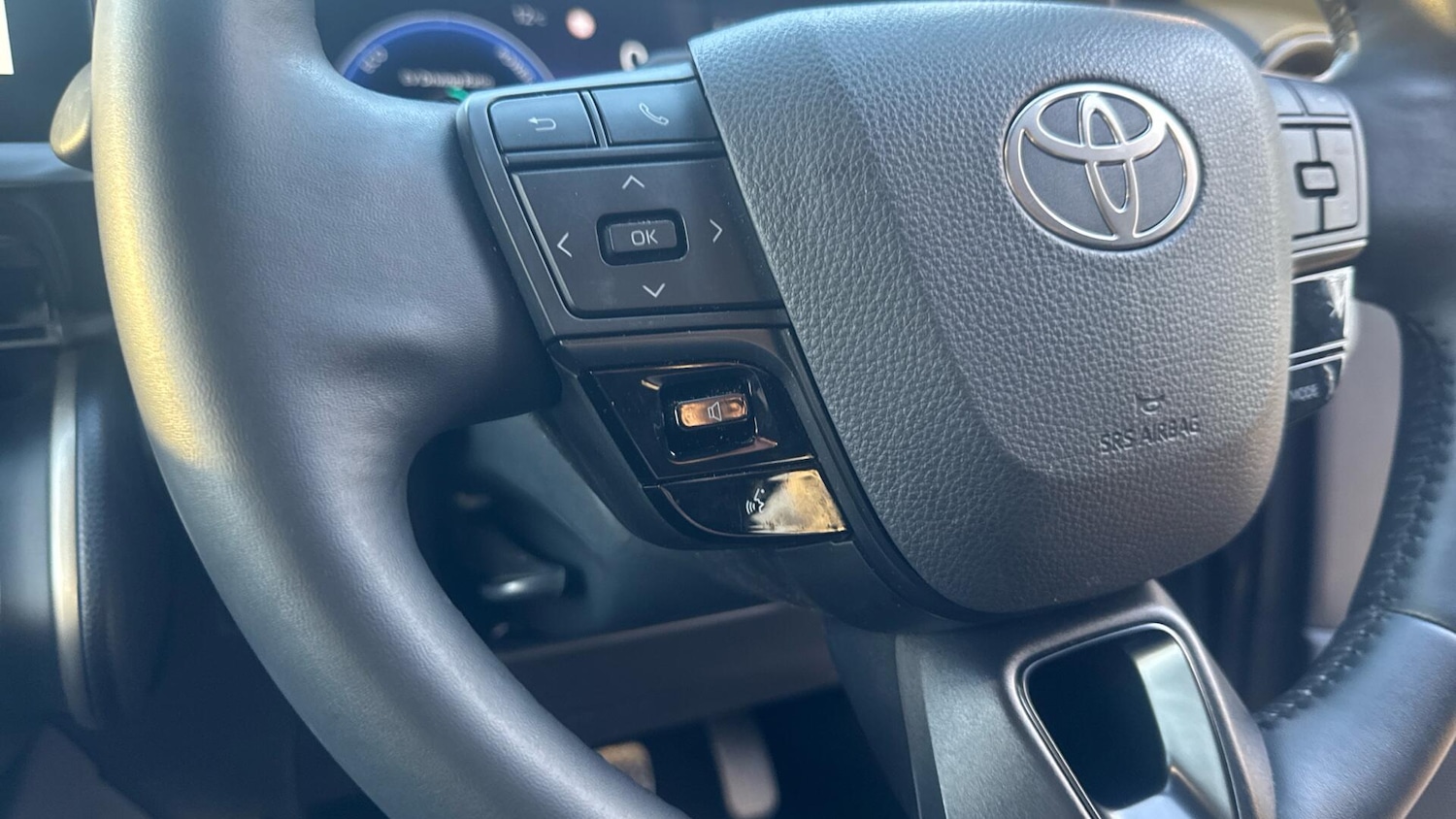 Used Toyota C-HR 2025 for sale - 76865262: Photo 41