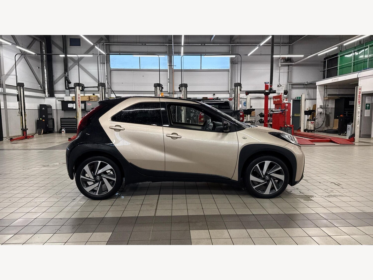 Used Toyota Aygo X 2024 for sale - 77478895: Photo 18