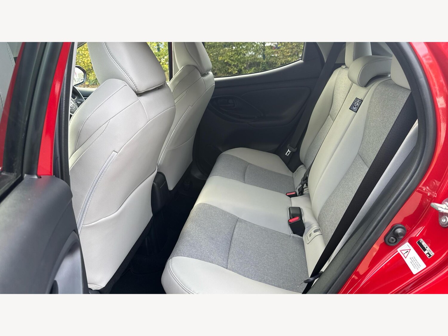 Used Toyota Yaris for sale - 76634267: Photo 15