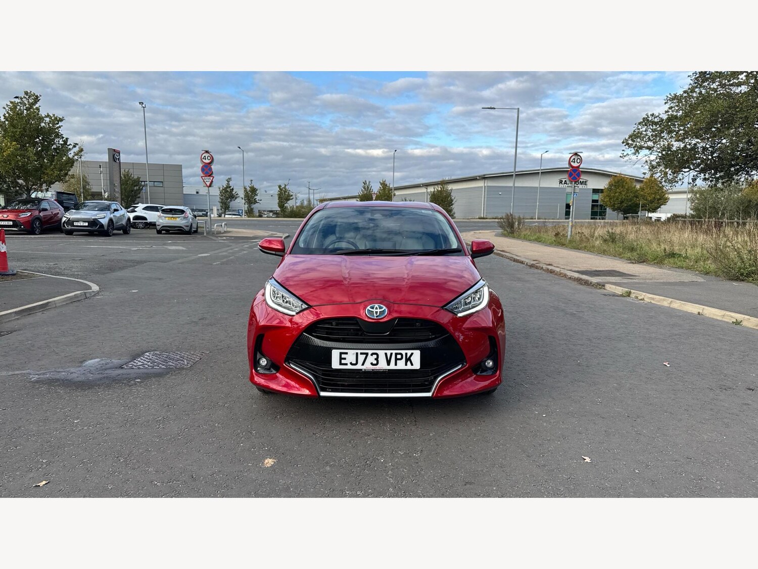 Used Toyota Yaris for sale - 76634267: Photo 17