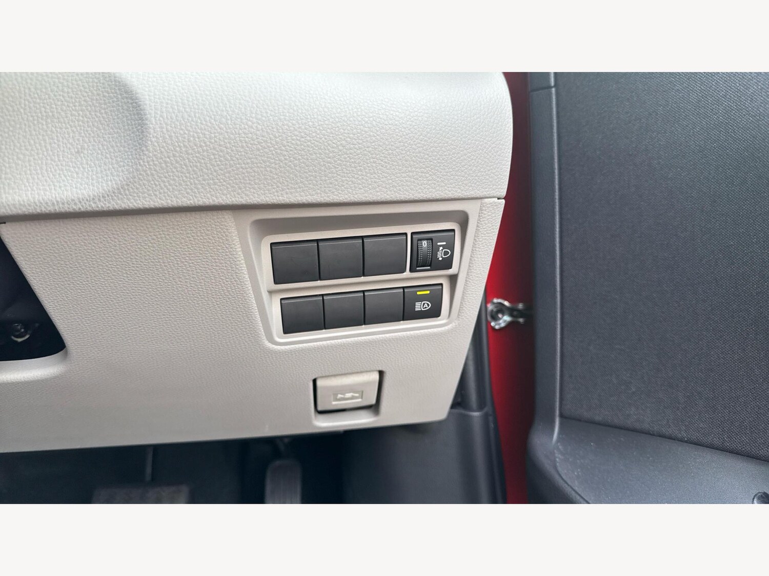 Used Toyota Yaris for sale - 76634267: Photo 32