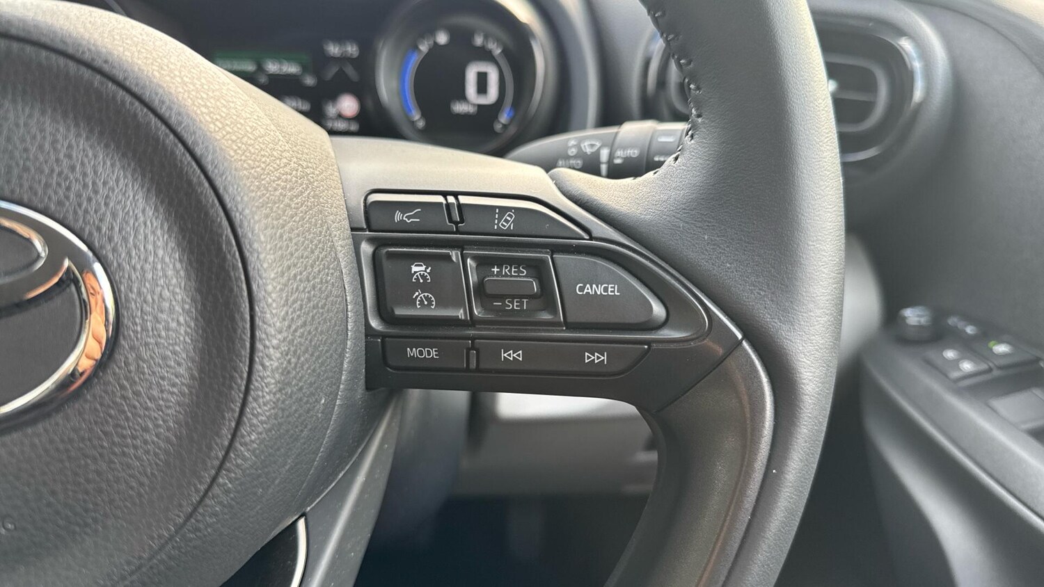 Used Toyota Yaris for sale - 76634267: Photo 36