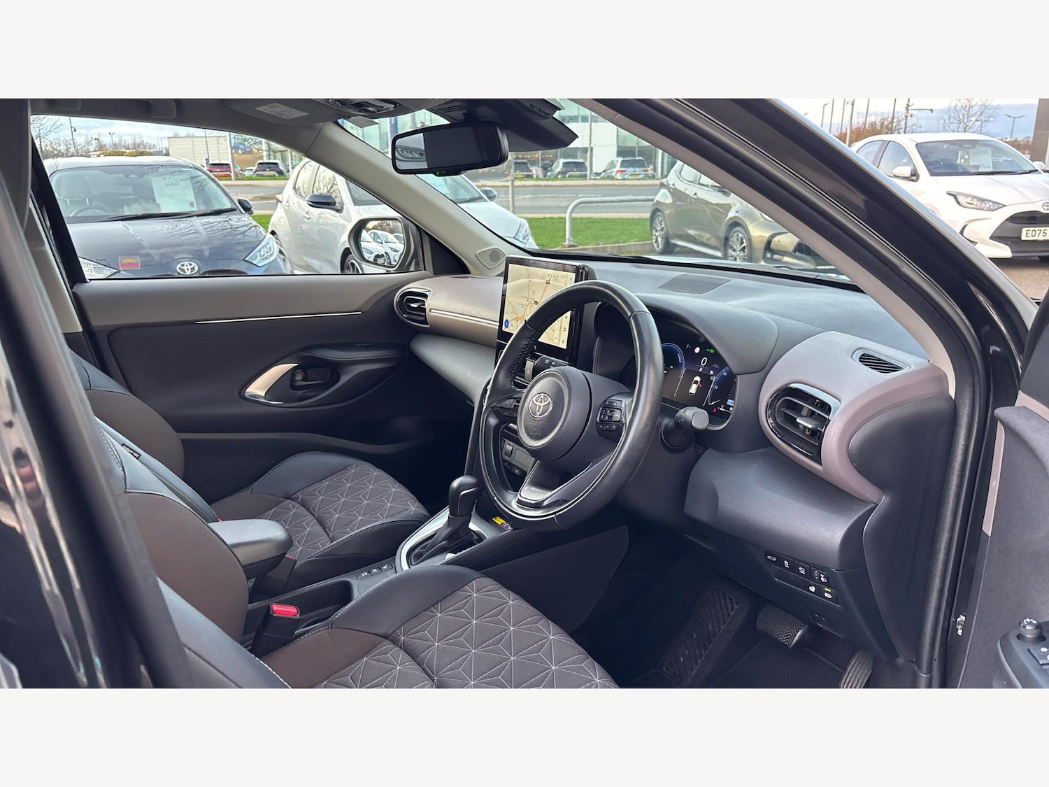 Used Toyota Yaris Cross 2024 for sale - 77559156: Photo 13