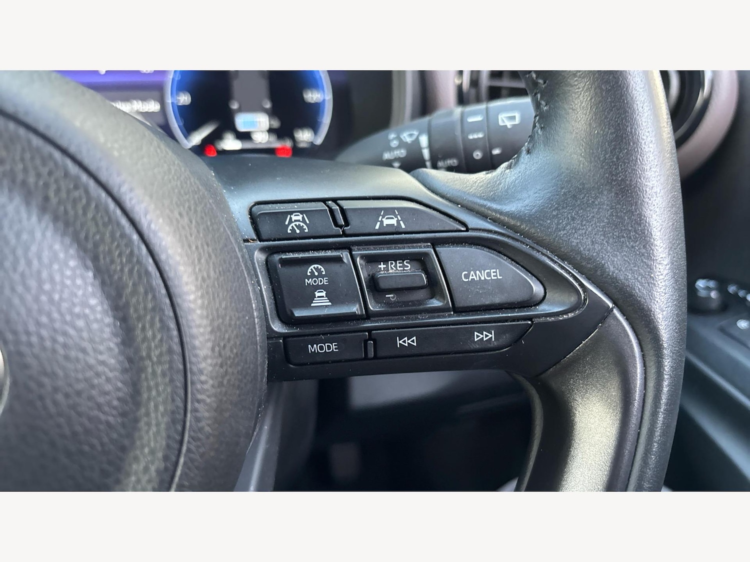 Used Toyota Yaris Cross 2024 for sale - 77559156: Photo 27