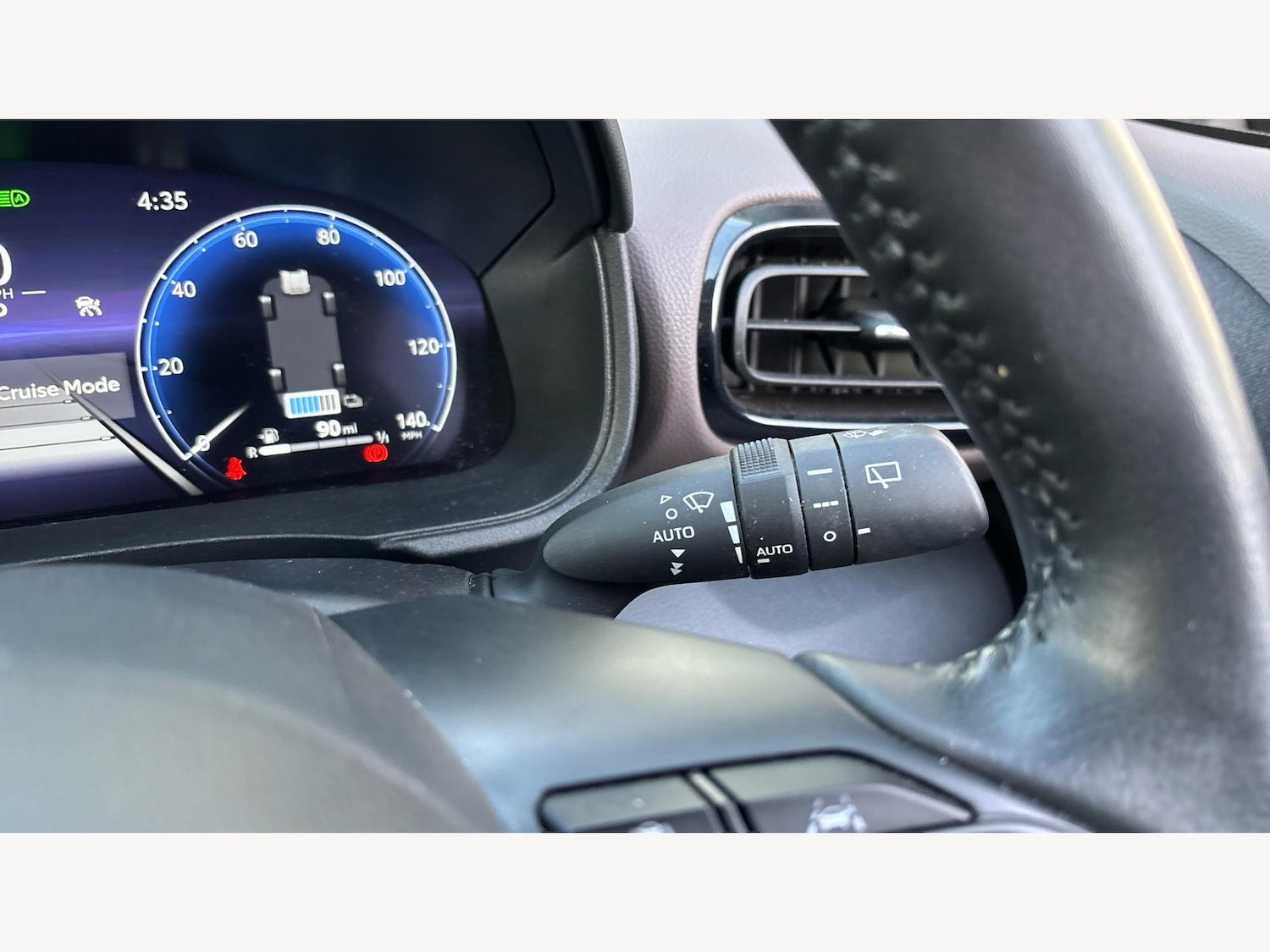 Used Toyota Yaris Cross 2024 for sale - 77559156: Photo 29