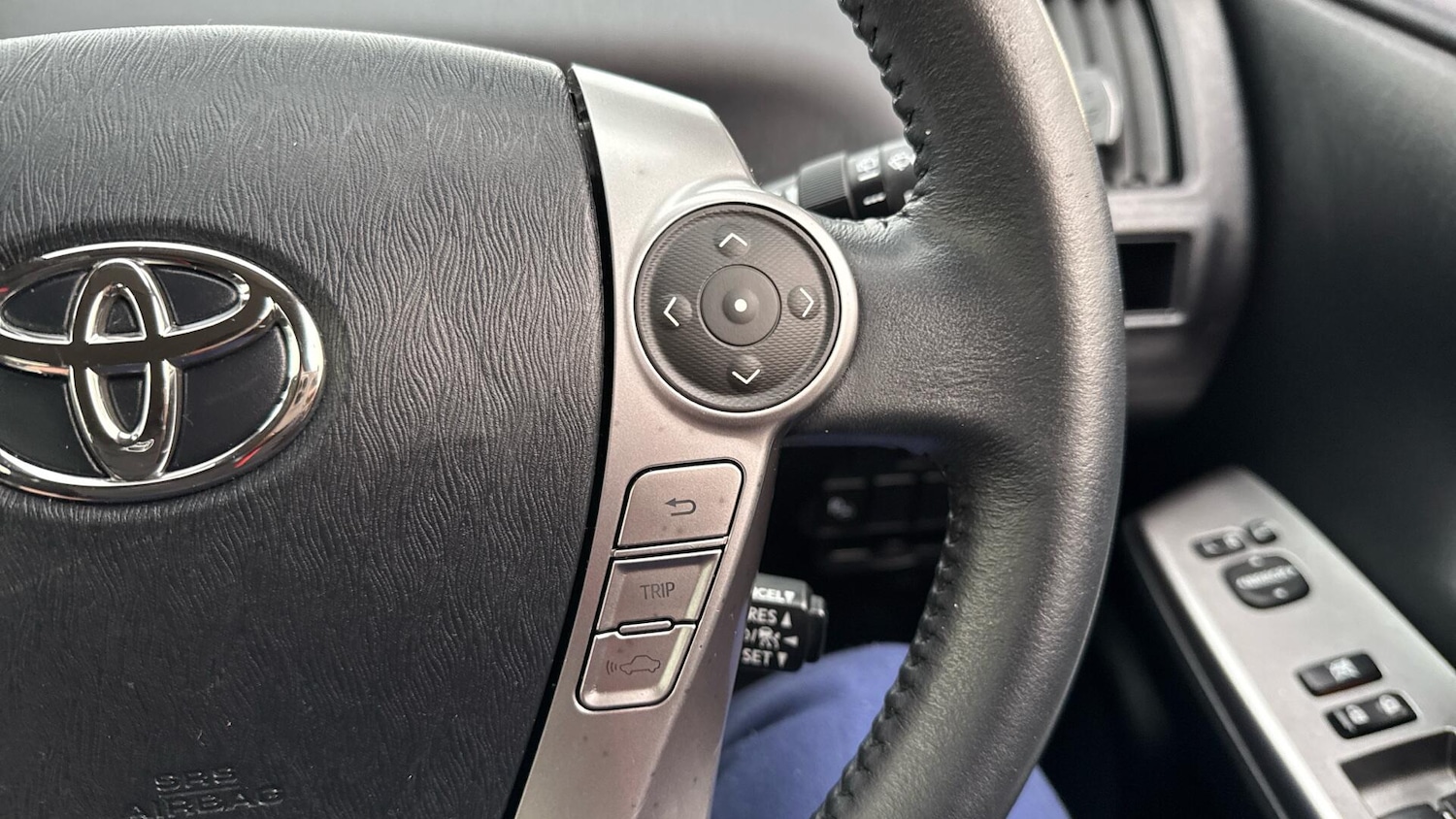 Used Toyota Prius+ 2019 for sale - 77143845: Photo 35