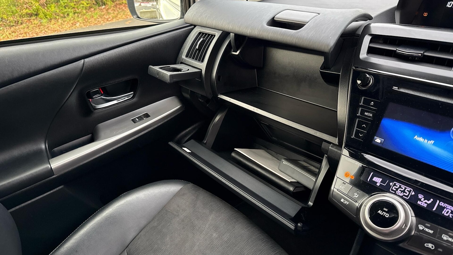 Used Toyota Prius+ 2019 for sale - 77143845: Photo 39