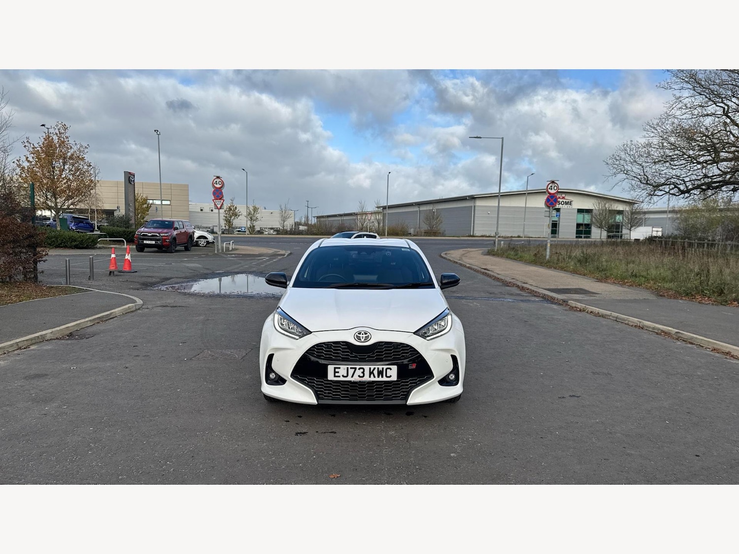 Used Toyota Yaris for sale - 77625817: Photo 17