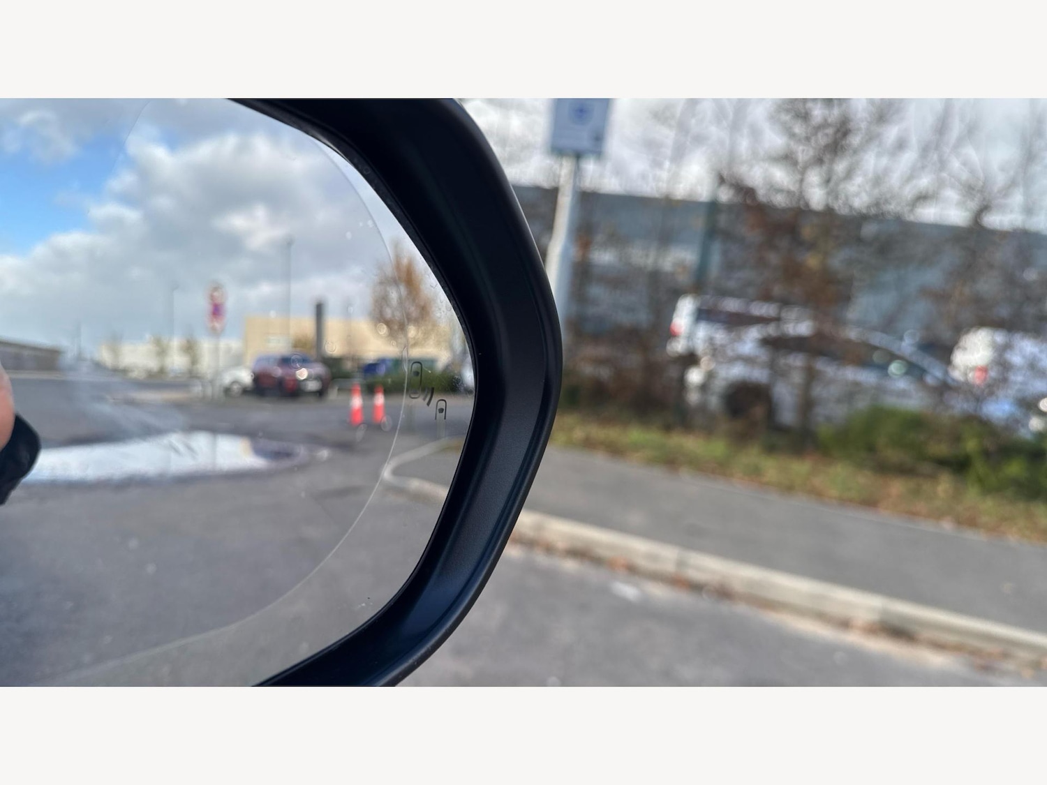 Used Toyota Yaris for sale - 77625817: Photo 26