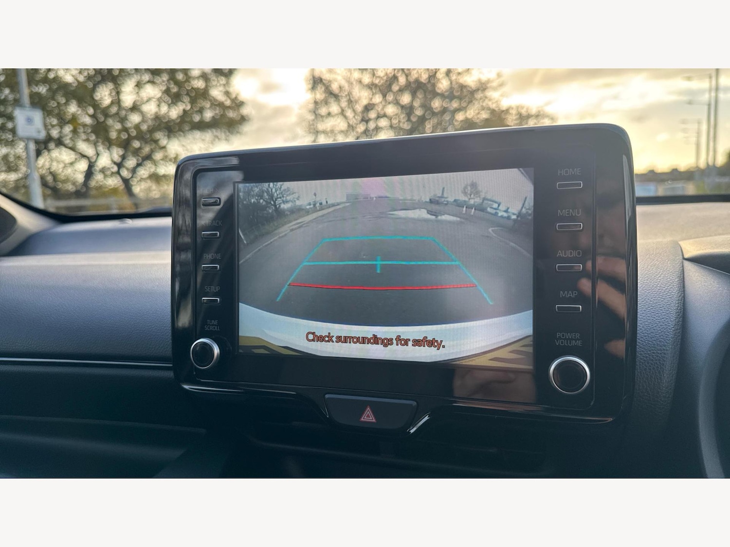 Used Toyota Yaris for sale - 77625817: Photo 28