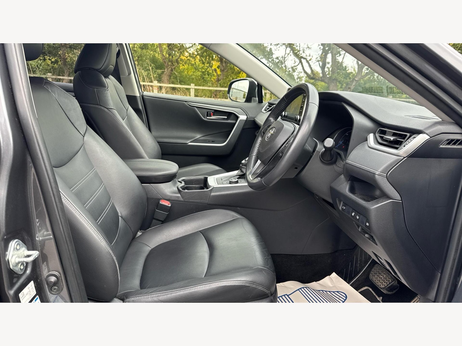 Used Toyota RAV4 2020 for sale - 77254058: Photo 13