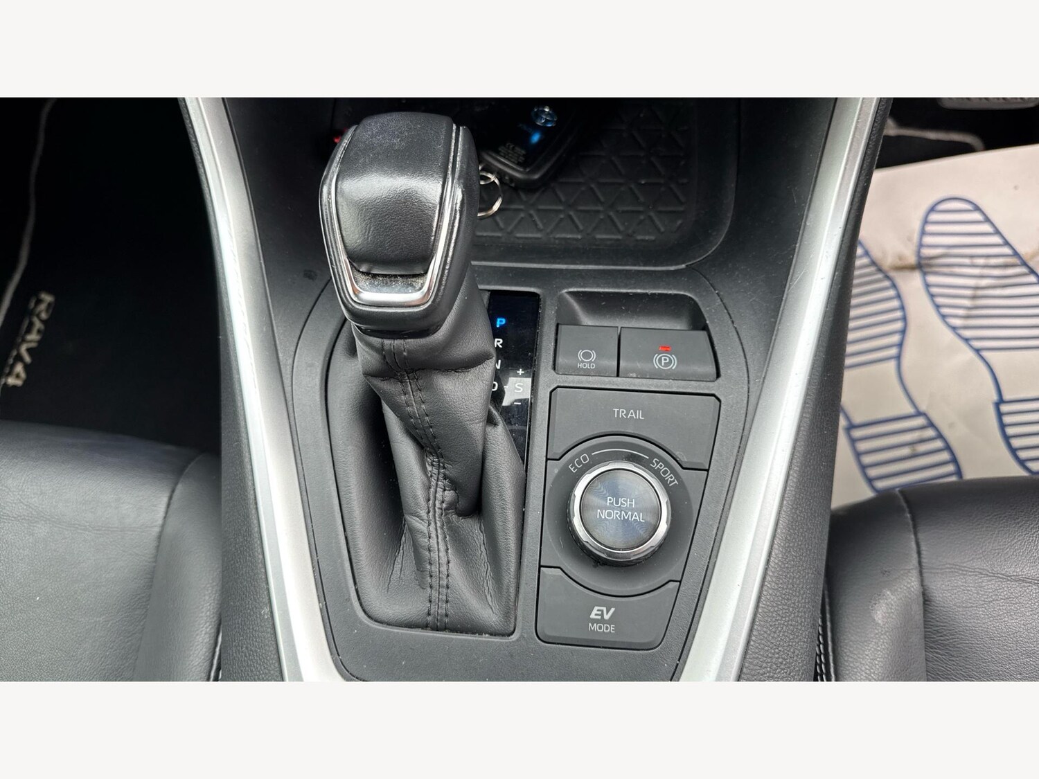 Used Toyota RAV4 2020 for sale - 77254058: Photo 24