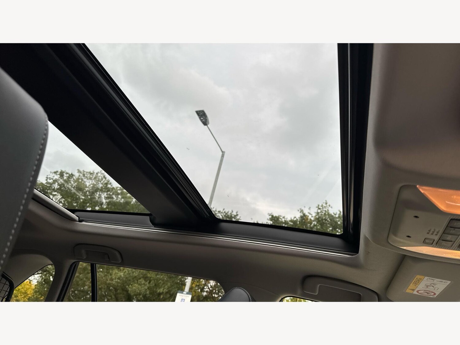 Used Toyota RAV4 2020 for sale - 77254058: Photo 30