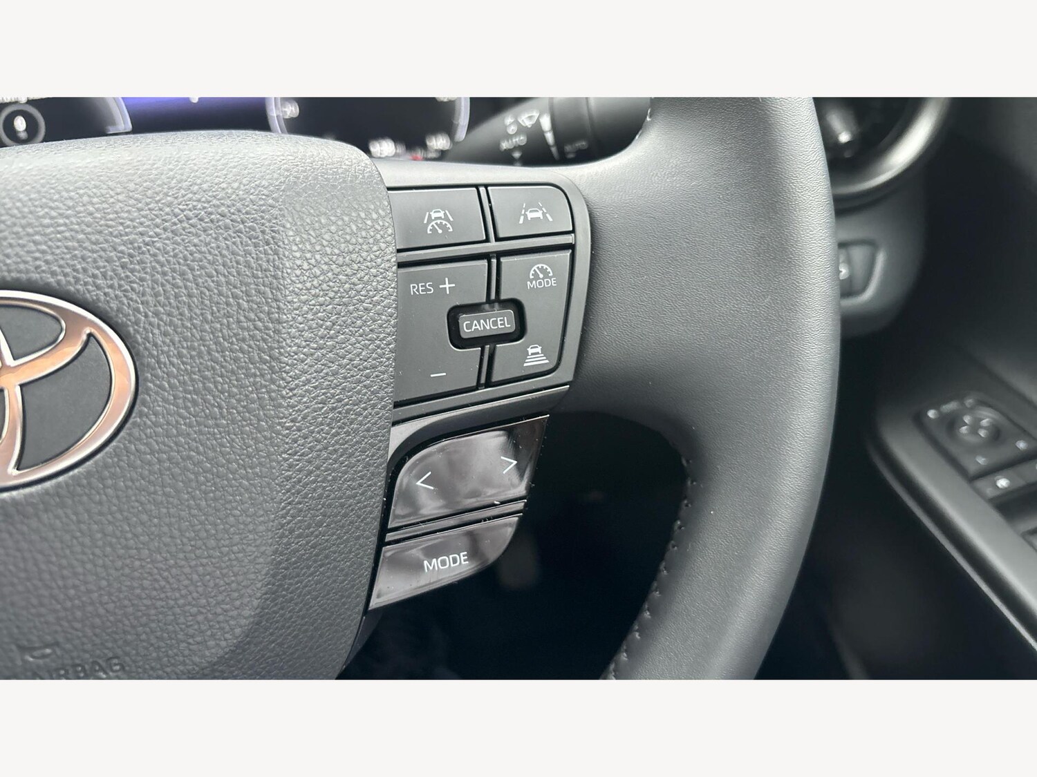 Used Toyota C-HR 2025 for sale - 77469374: Photo 30