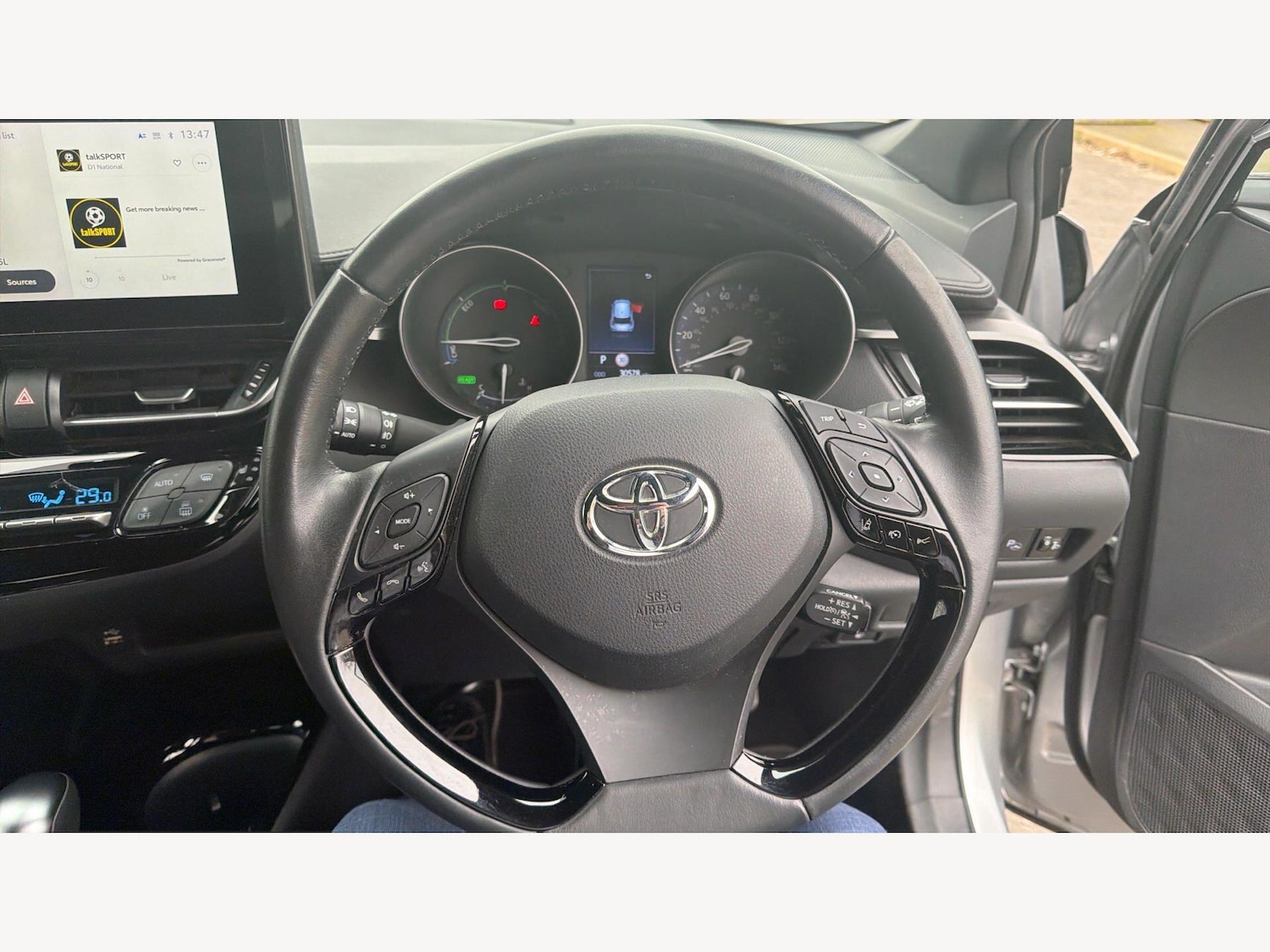 Used Toyota C-HR for sale - 77784522: Photo 8
