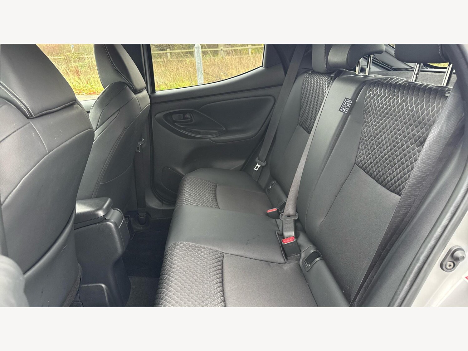 Used Toyota Yaris for sale - 77455655: Photo 15