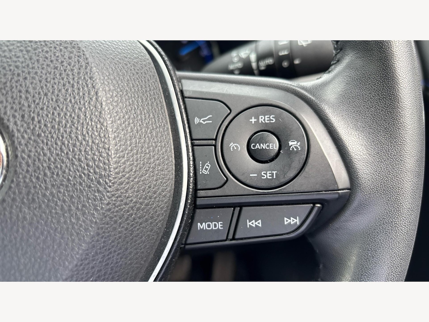 Used Toyota RAV4 2019 for sale - 76307713: Photo 28