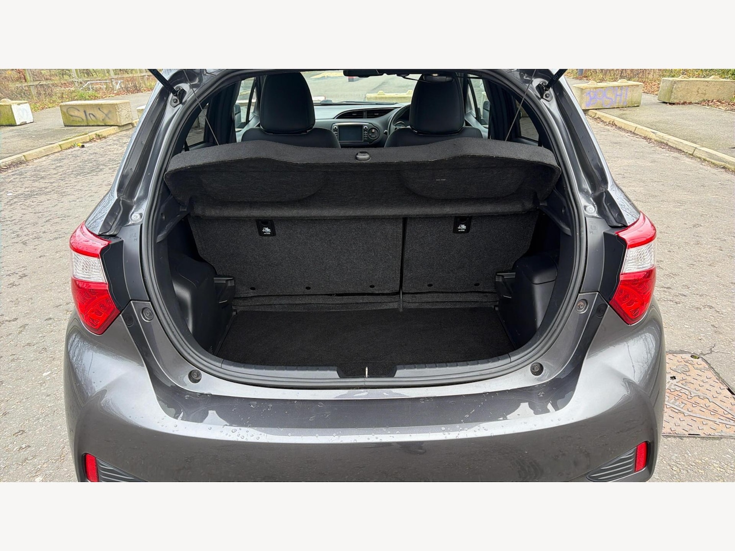 Used Toyota Yaris 2019 for sale - 77410986: Photo 16