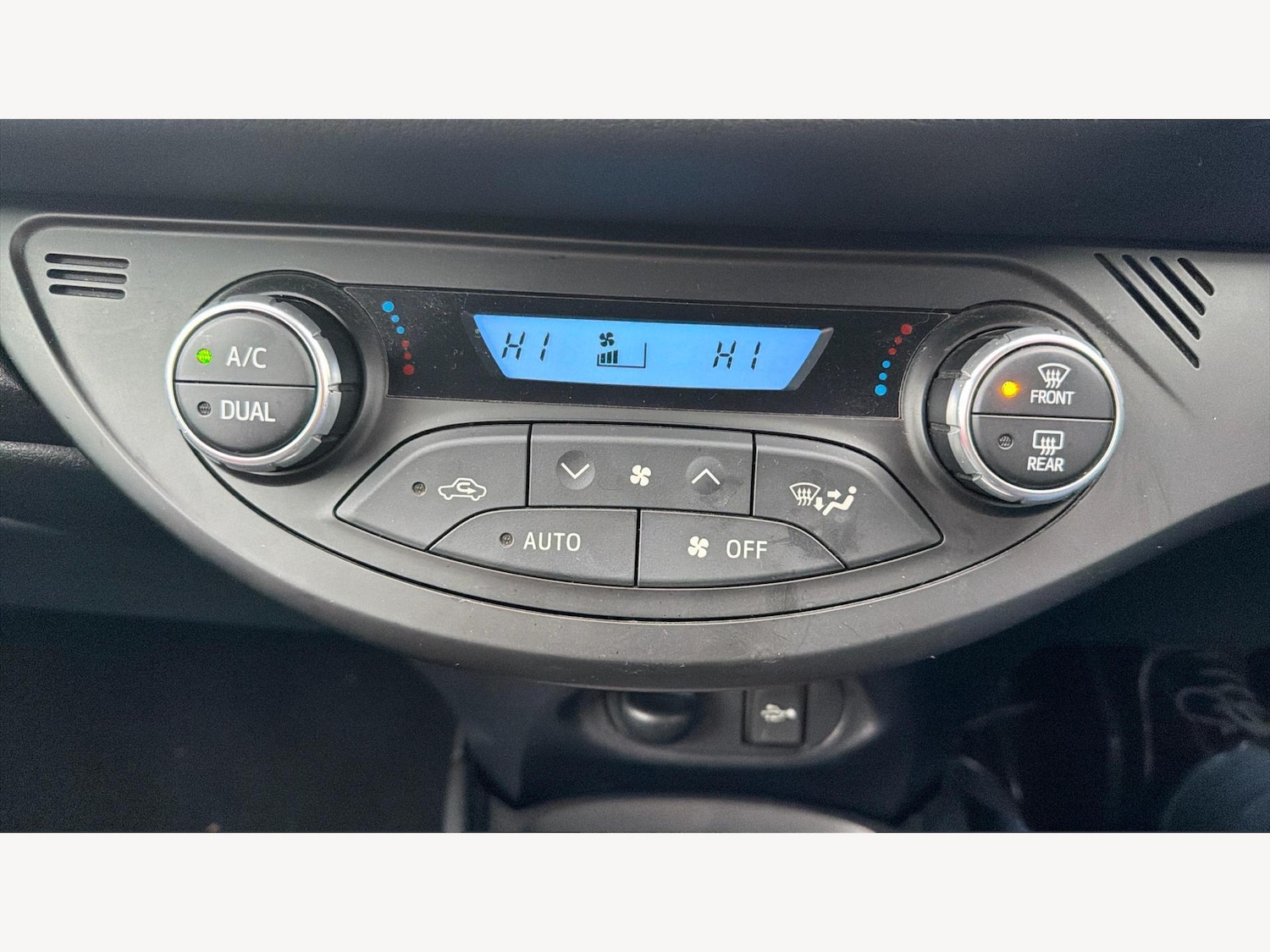 Used Toyota Yaris 2019 for sale - 77410986: Photo 22
