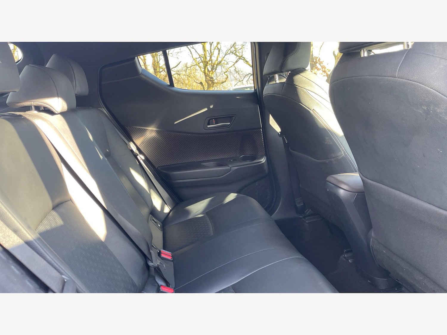 Used Toyota C-HR 2019 for sale - 77497378: Photo 14
