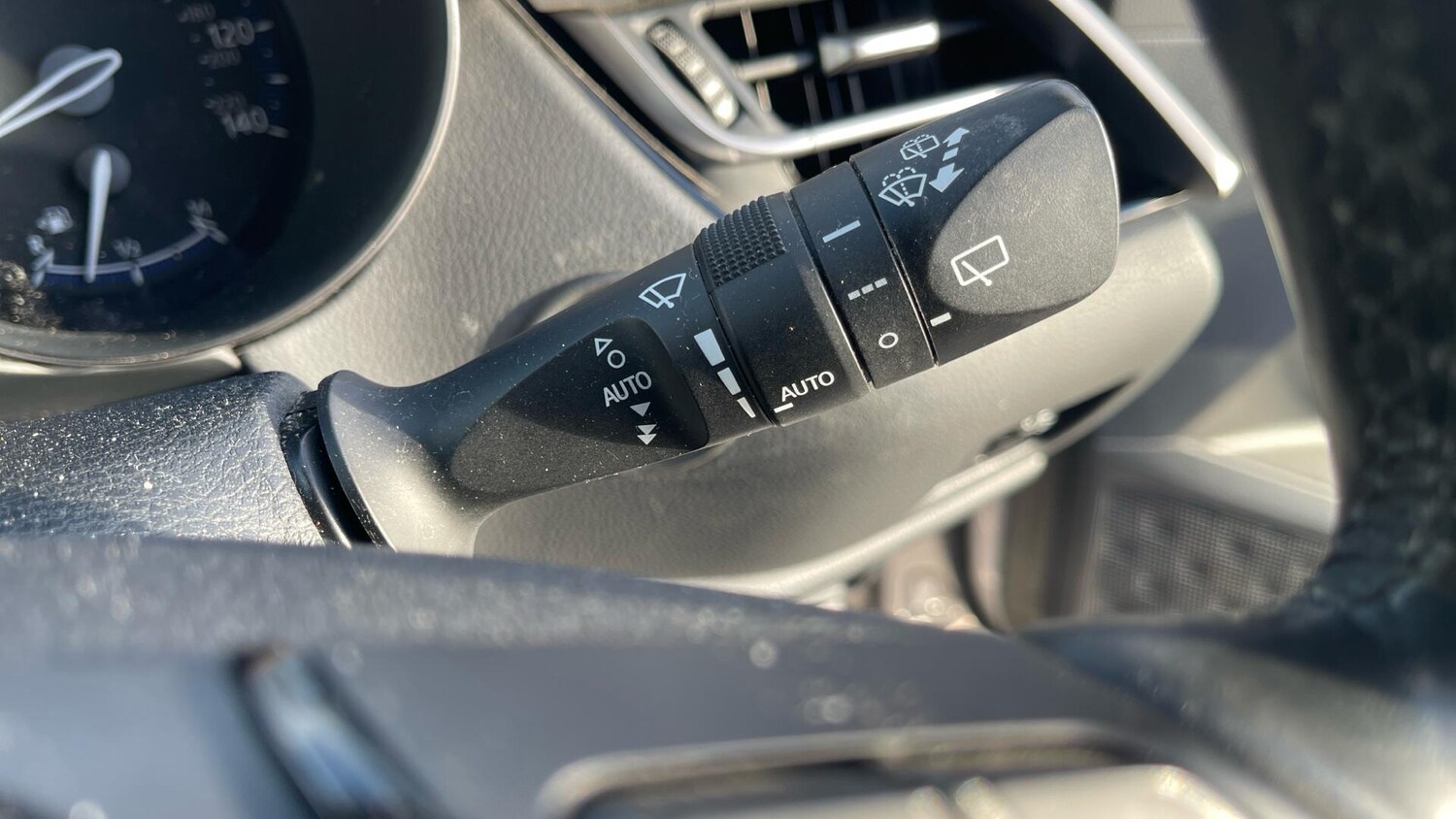 Used Toyota C-HR 2019 for sale - 77497378: Photo 37