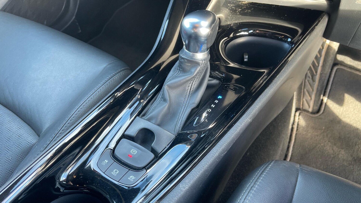 Used Toyota C-HR 2019 for sale - 77497378: Photo 39