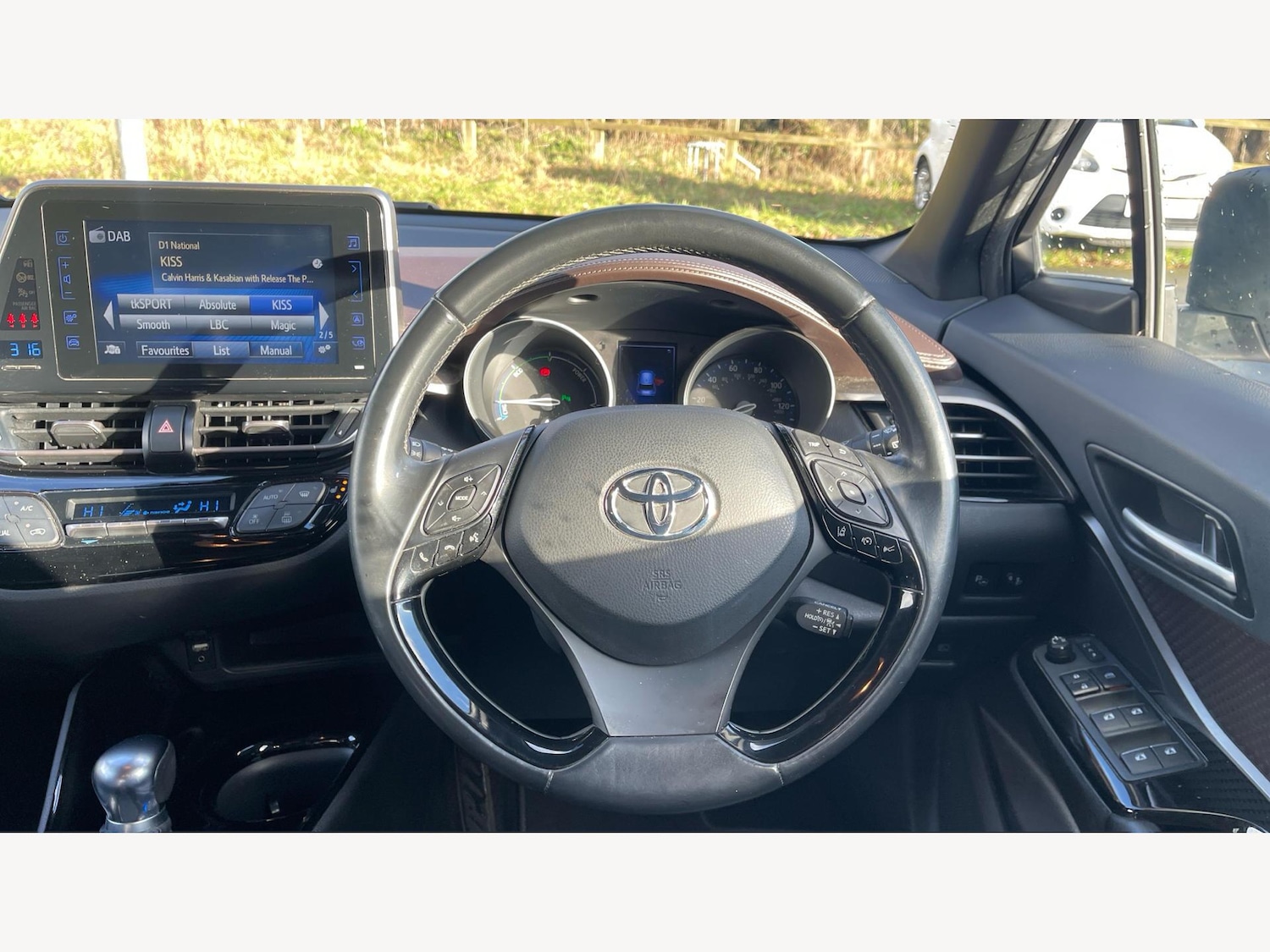 Used Toyota C-HR 2019 for sale - 77497378: Photo 8