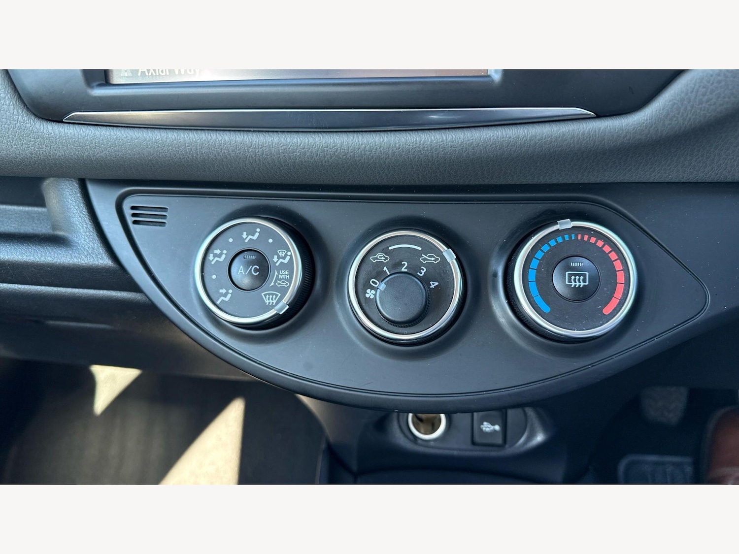 Used Toyota Yaris 2020 for sale - 78047992: Photo 30