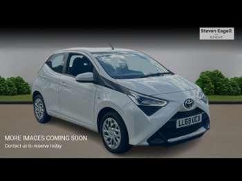 2020 (69) - 1.0 VVT-i x-play Hatchback 5dr Petrol Manual Euro 6 (71 ps)