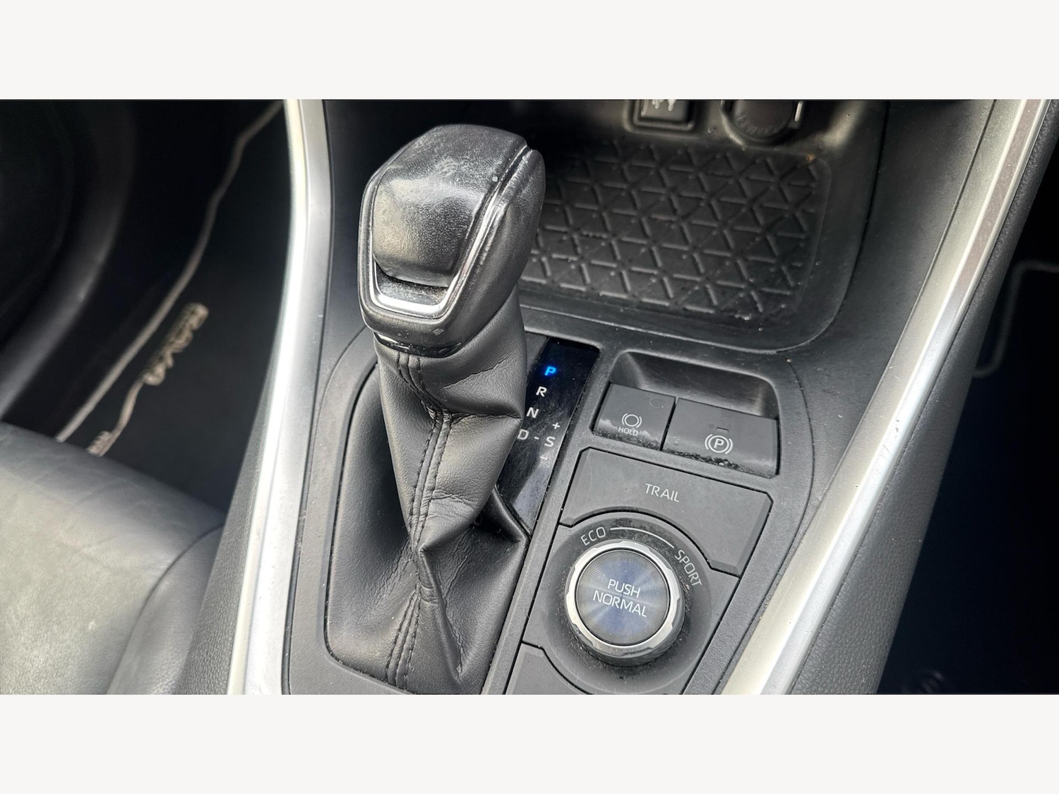 Used Toyota RAV4 2019 for sale - 77377087: Photo 23