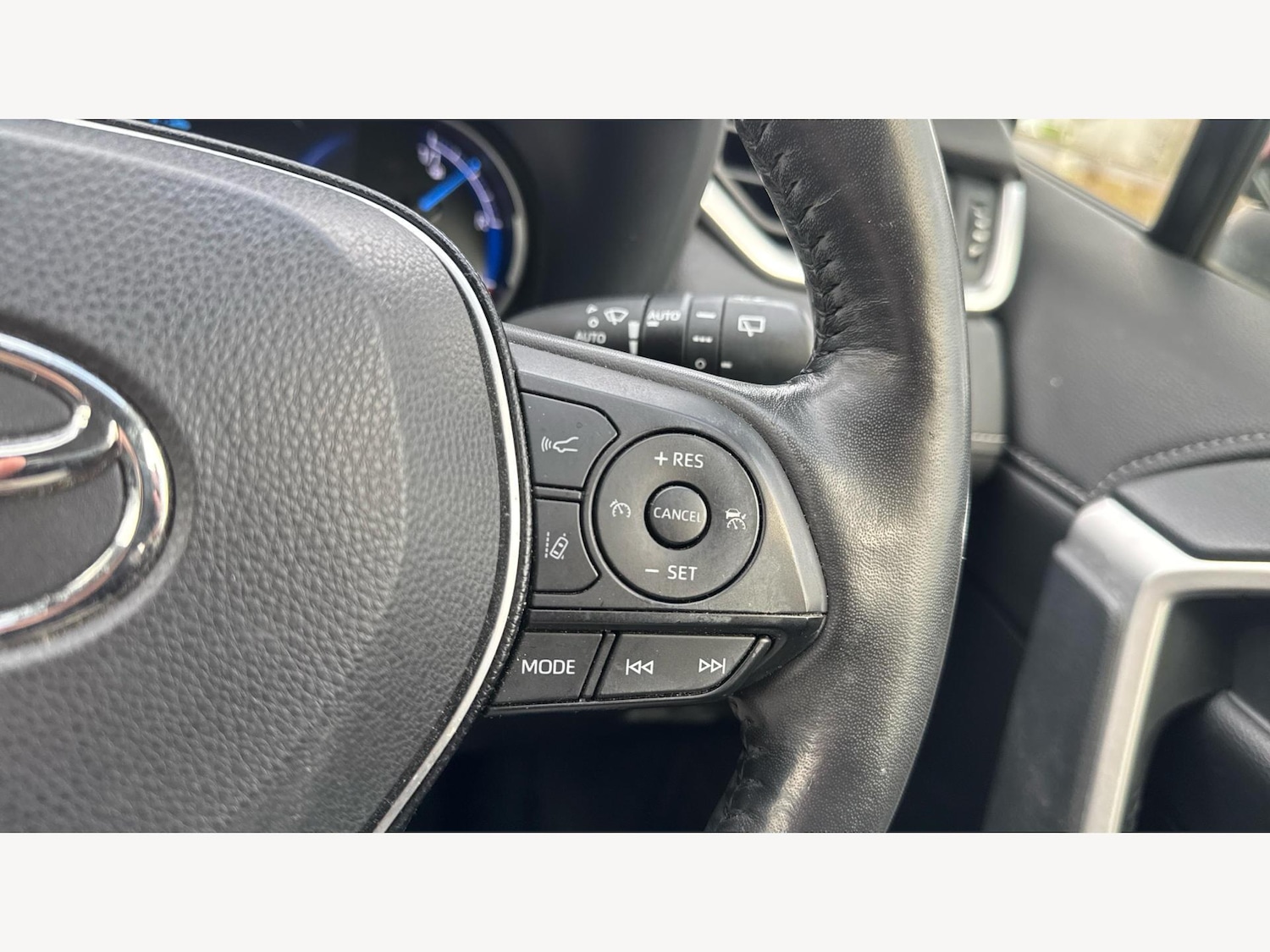 Used Toyota RAV4 2019 for sale - 77377087: Photo 28