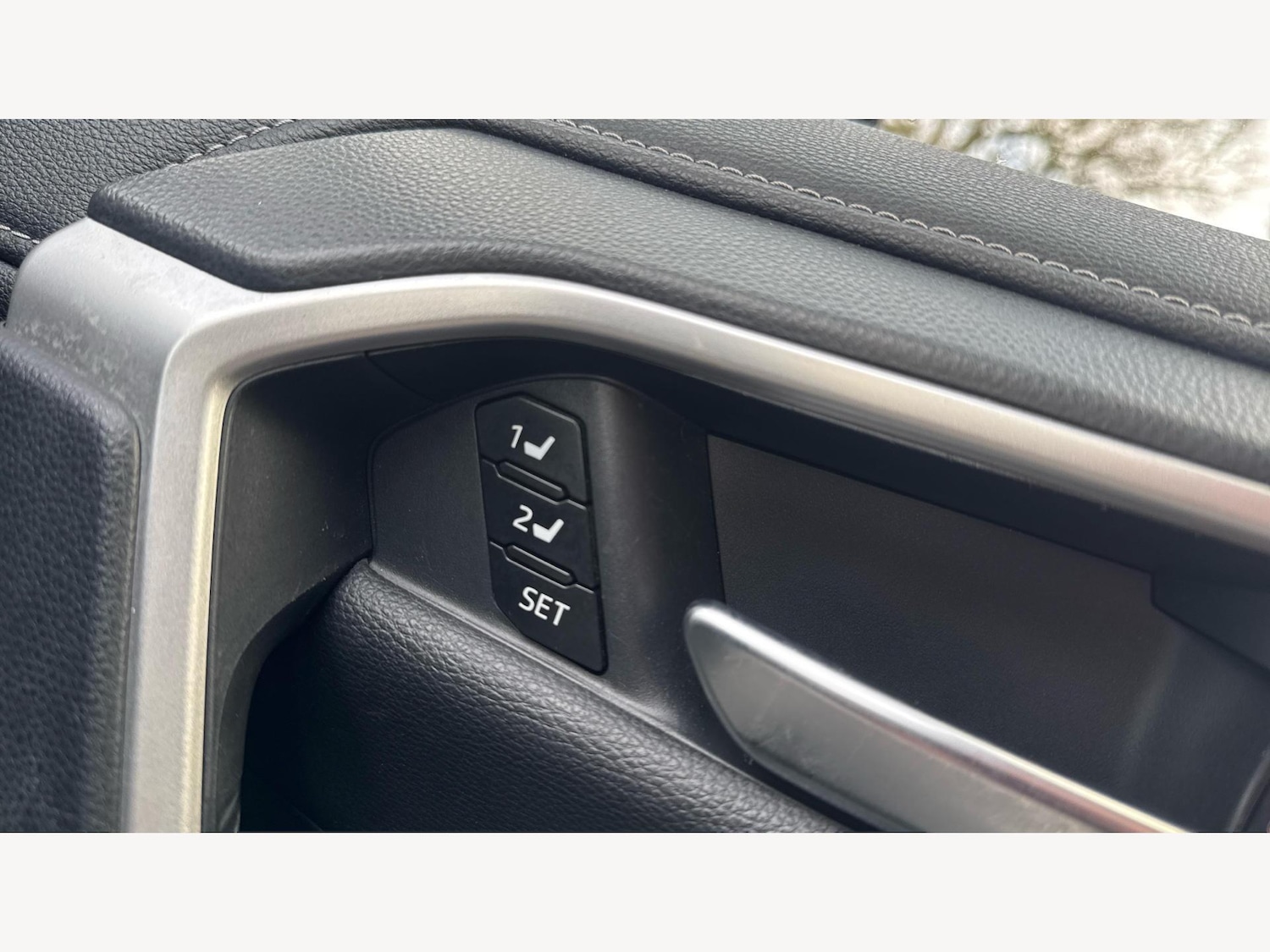 Used Toyota RAV4 2019 for sale - 77377087: Photo 29