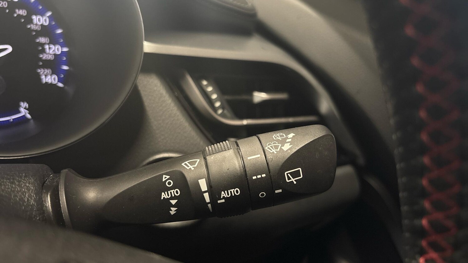 Used Toyota C-HR for sale - 77598442: Photo 33