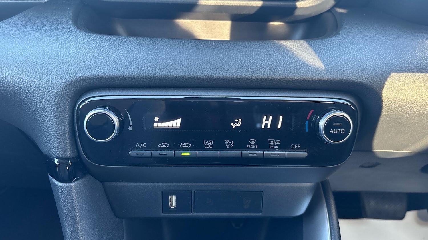 Used Toyota Yaris 2022 for sale - 77537815: Photo 22