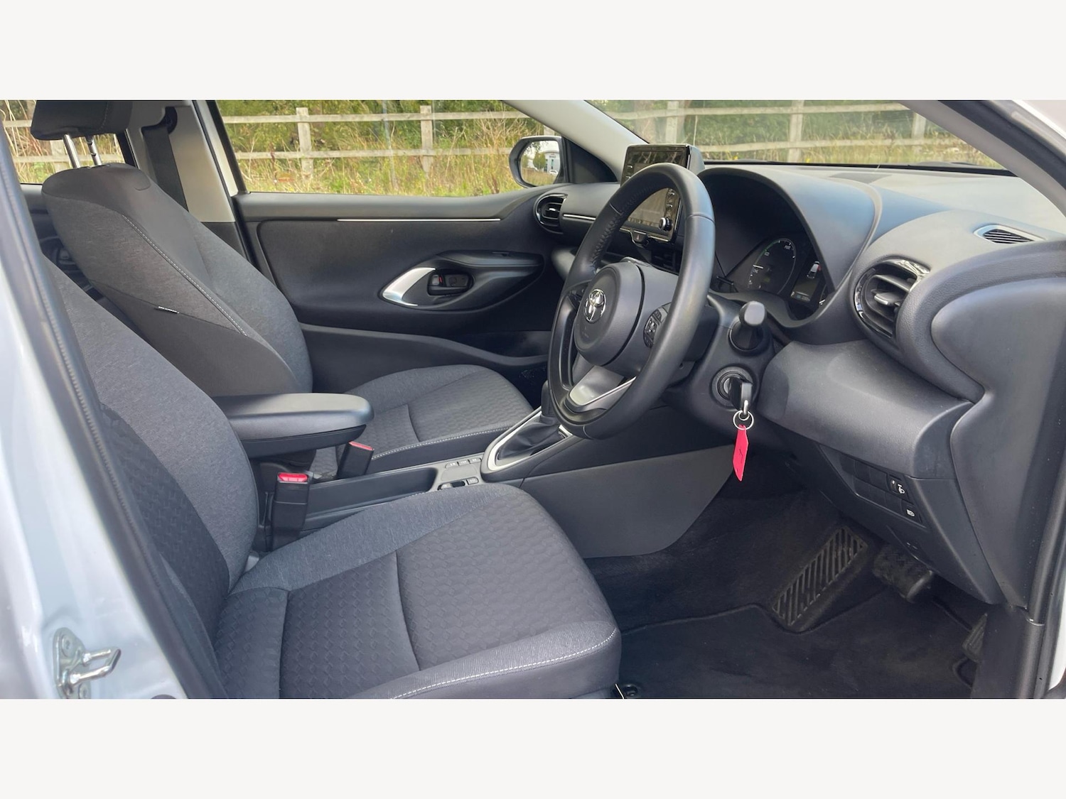 Used Toyota Yaris 2023 for sale - 76360493: Photo 13