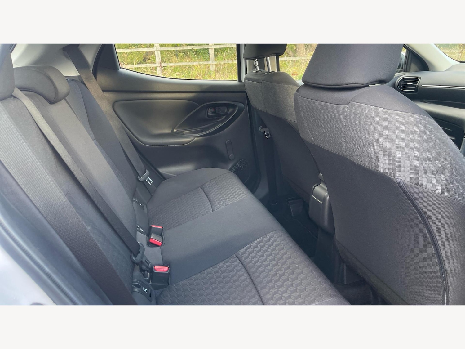 Used Toyota Yaris 2023 for sale - 76360493: Photo 14
