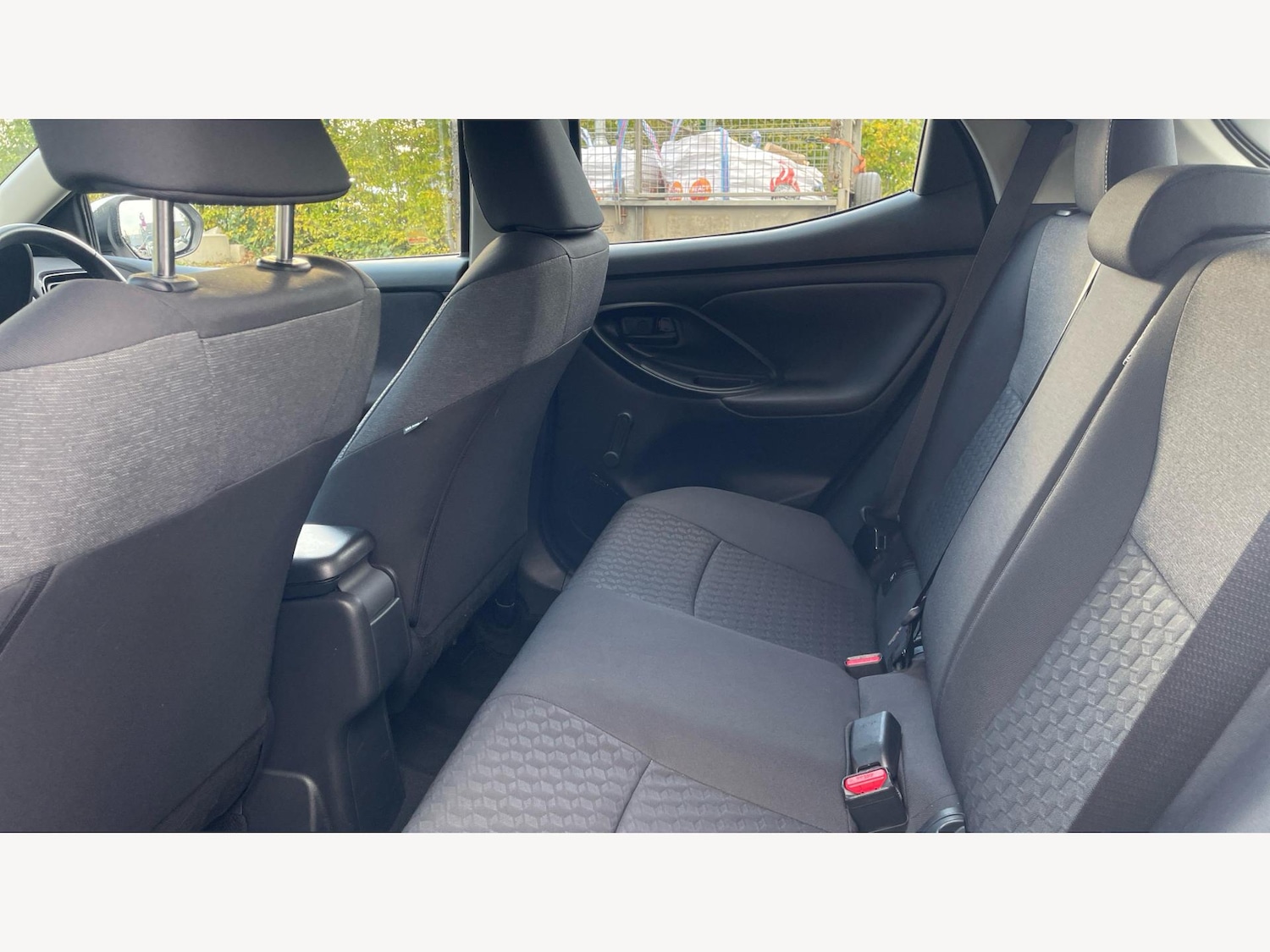 Used Toyota Yaris 2023 for sale - 76360493: Photo 15