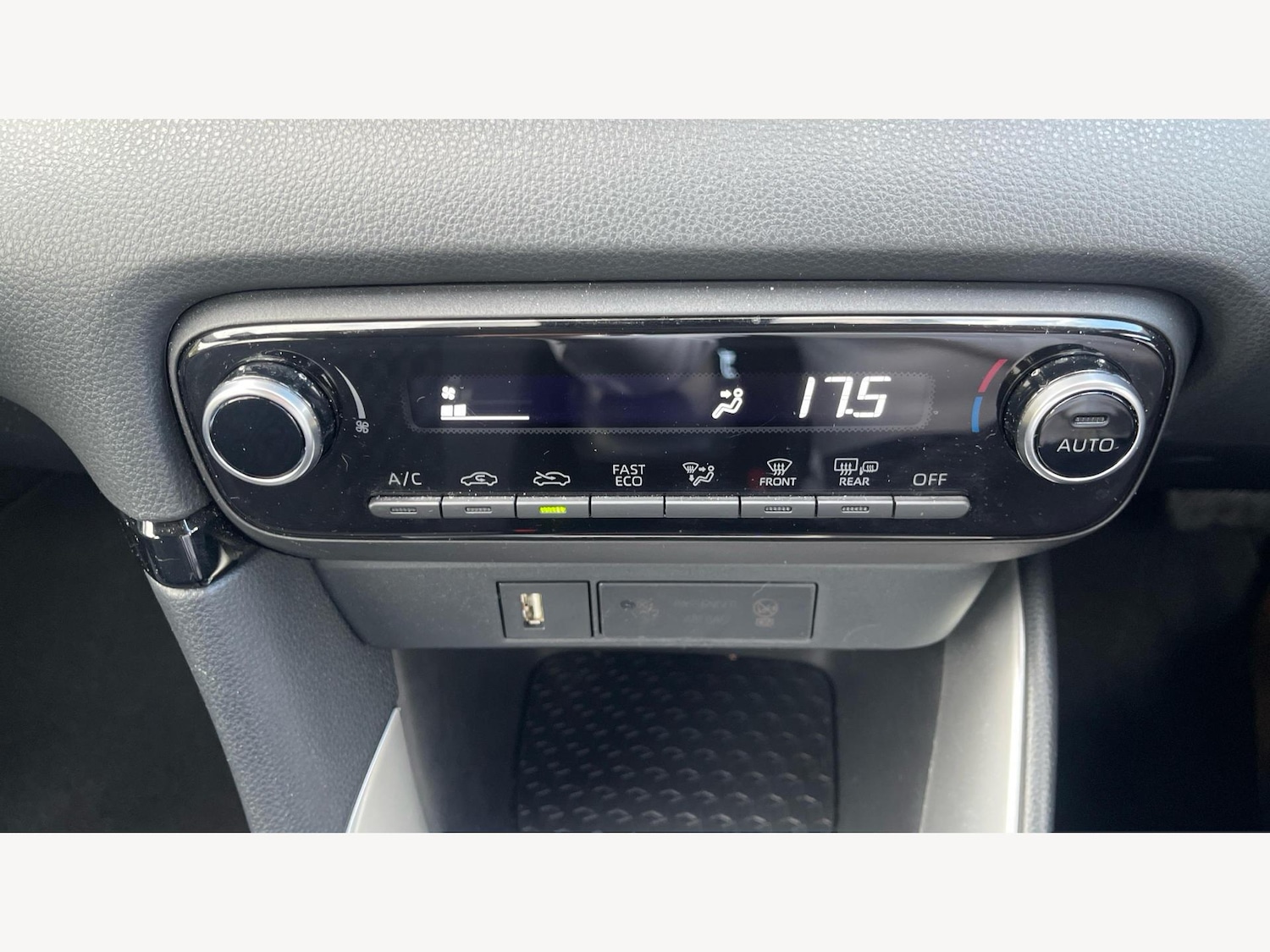 Used Toyota Yaris 2023 for sale - 76360493: Photo 24