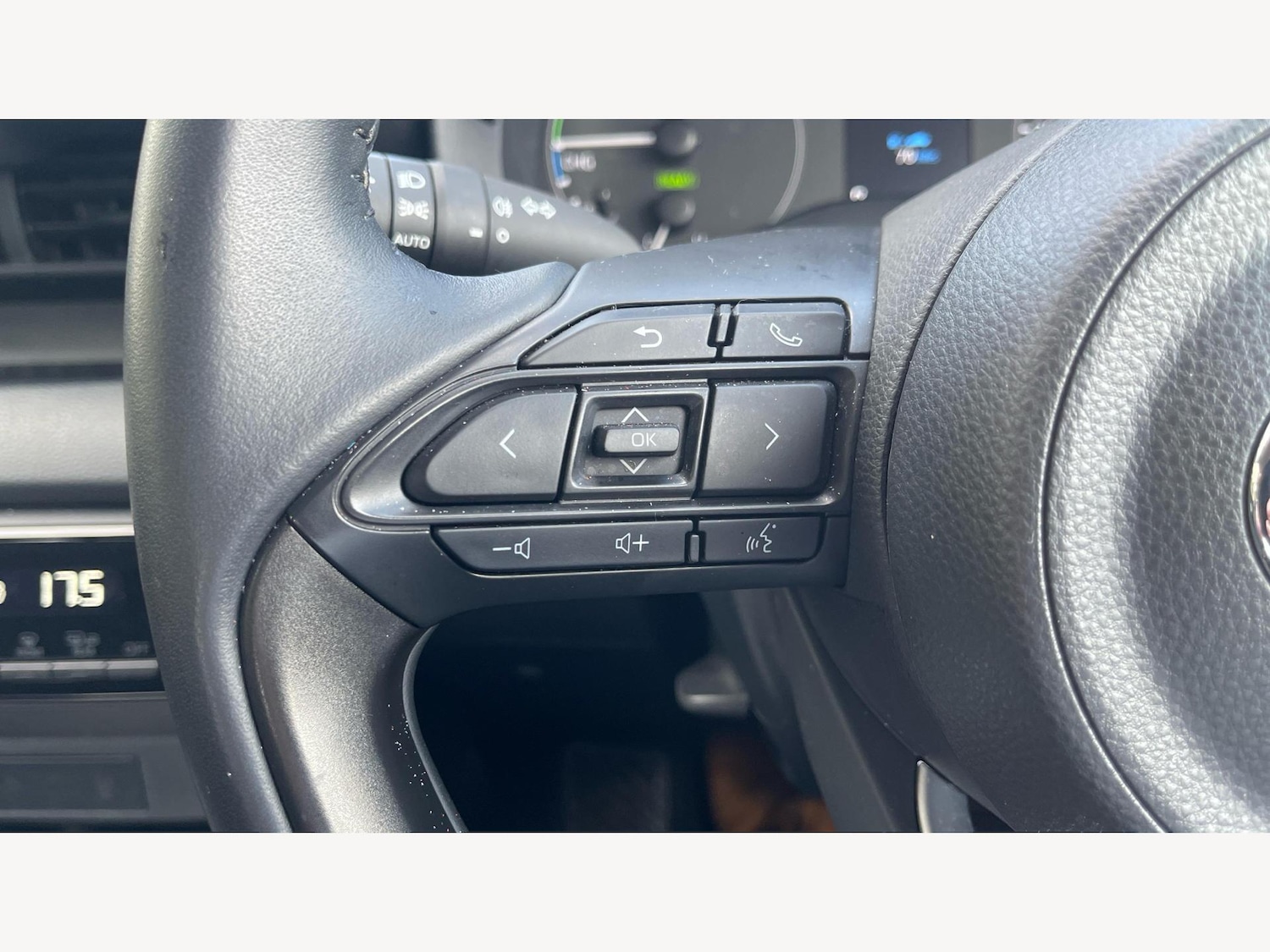 Used Toyota Yaris 2023 for sale - 76360493: Photo 28