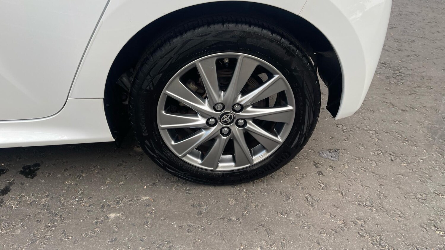 Used Toyota Yaris 2023 for sale - 76360493: Photo 35