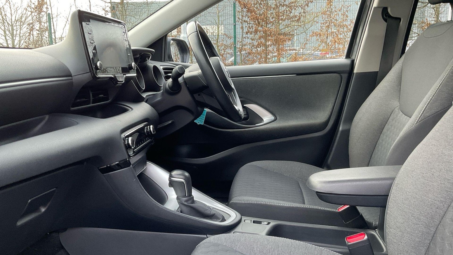 Used Toyota Yaris 2020 for sale - 77386281: Photo 12