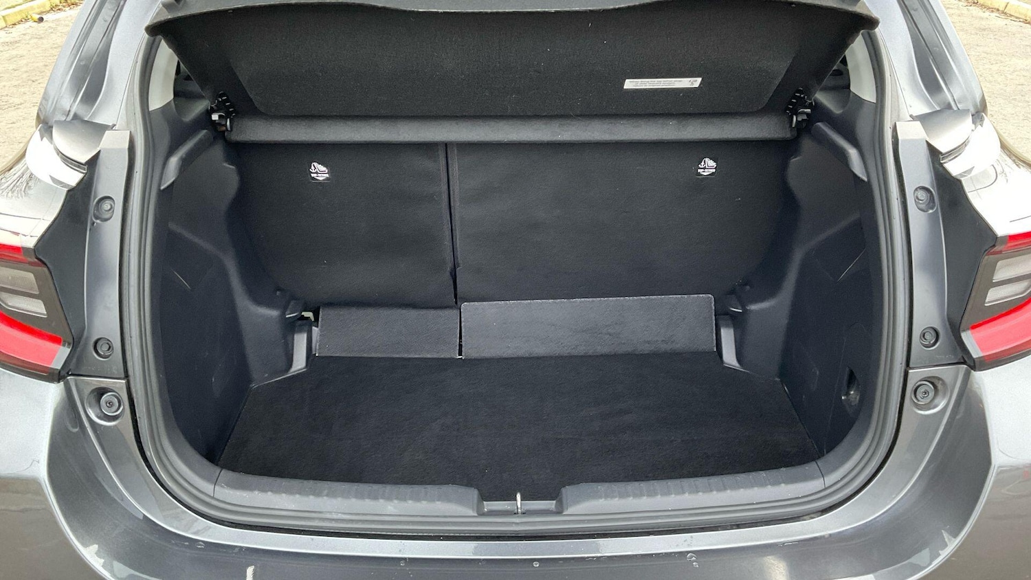 Used Toyota Yaris 2020 for sale - 77386281: Photo 16