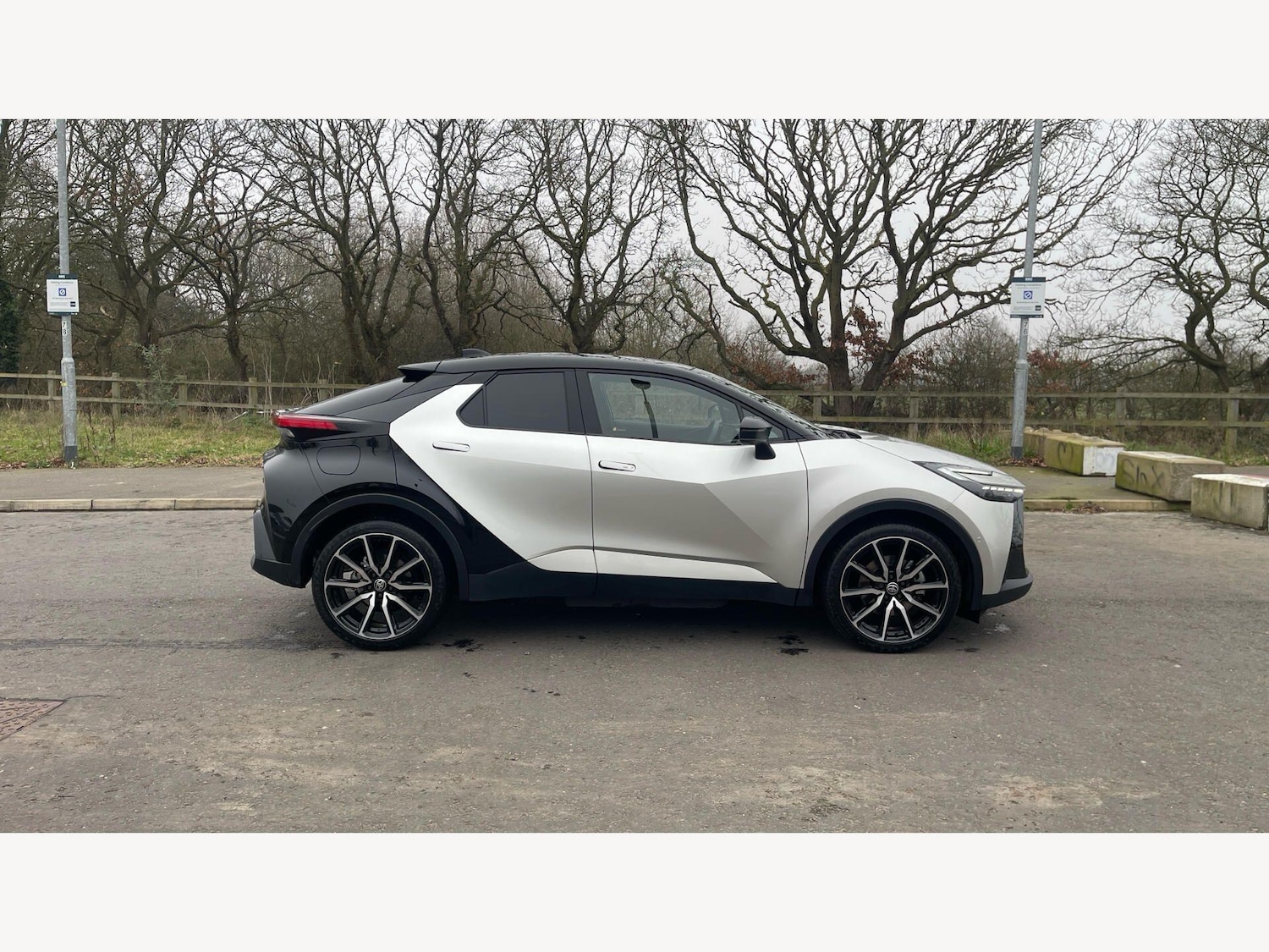 Used Toyota C-HR 2025 for sale - 77977885: Photo 18