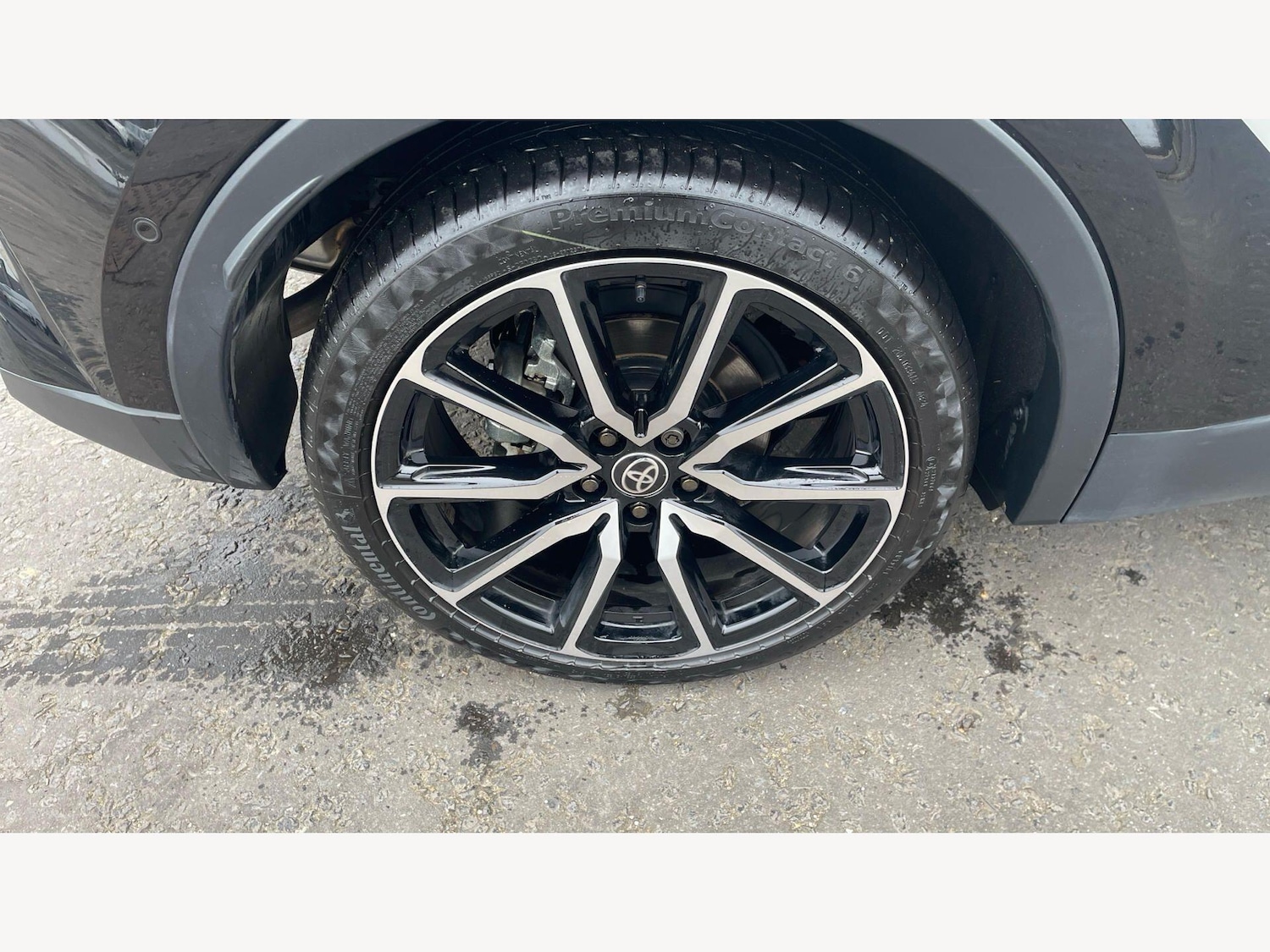 Used Toyota C-HR 2025 for sale - 77977885: Photo 24