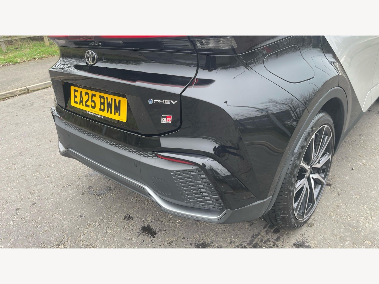 Used Toyota C-HR 2025 for sale - 77977885: Photo 25