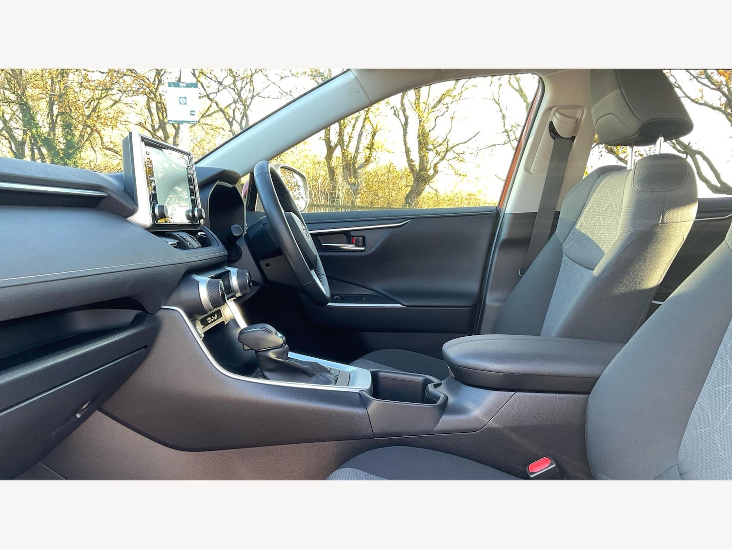 Used Toyota RAV4 2022 for sale - 76936545: Photo 12